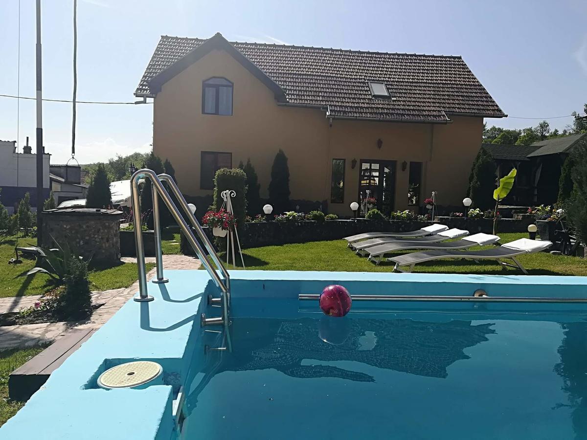 Casa De Vacanta Silvia Vărmaga Exterior foto